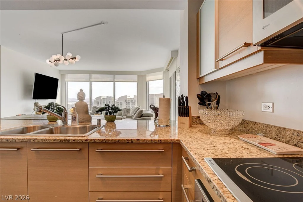 222 Karen, Las Vegas, NV 89109