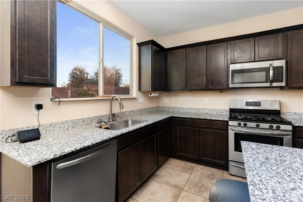 2079 Port Royal, Laughlin, NV 89029