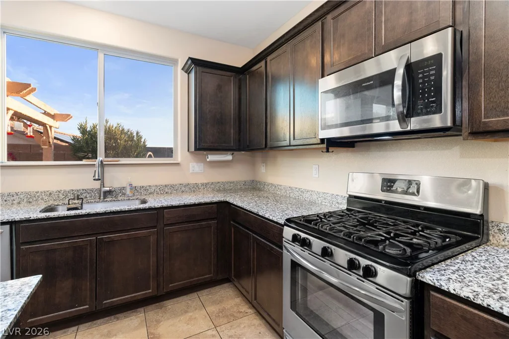 2079 Port Royal, Laughlin, NV 89029