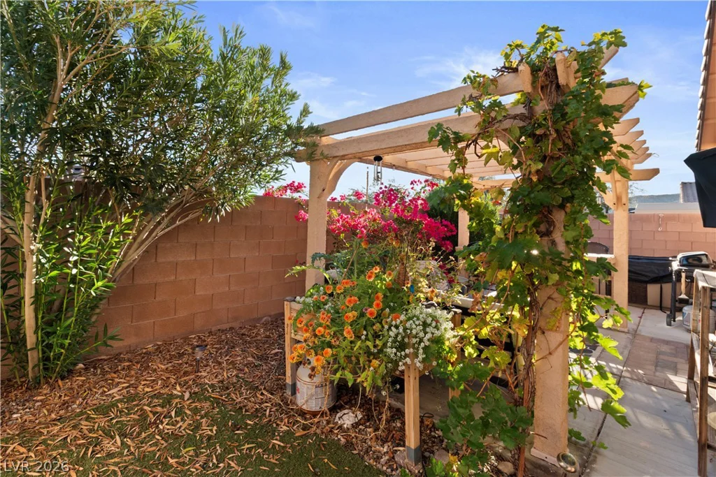 2079 Port Royal, Laughlin, NV 89029