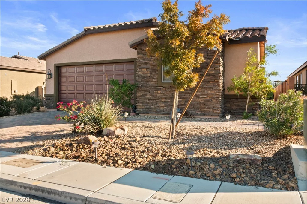 2079 Port Royal, Laughlin, NV 89029