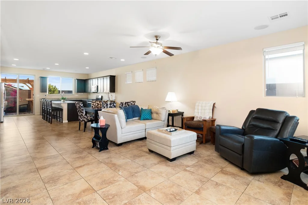 2079 Port Royal, Laughlin, NV 89029