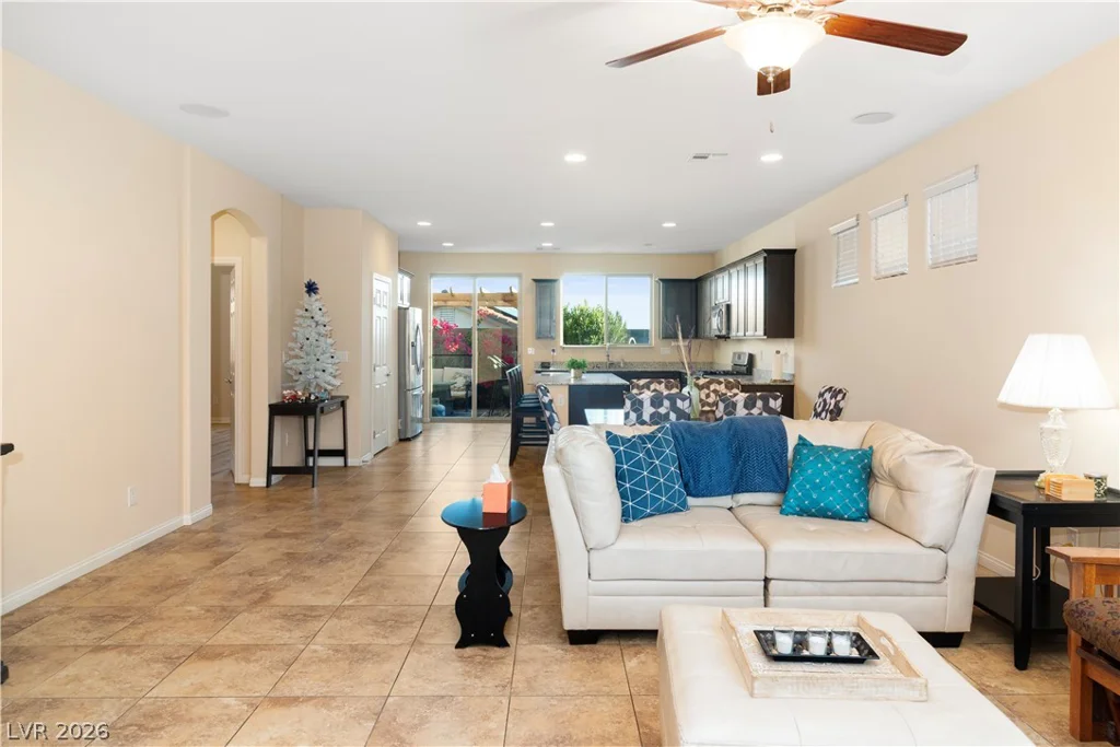 2079 Port Royal, Laughlin, NV 89029