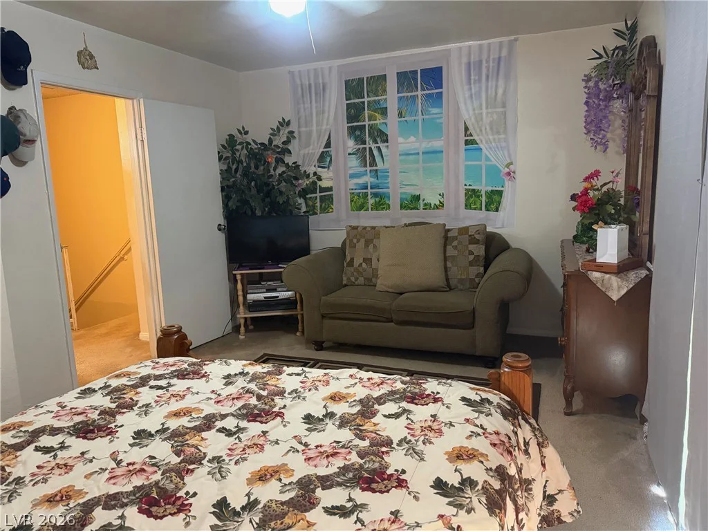 6033 Vegas, Las Vegas, NV 89108