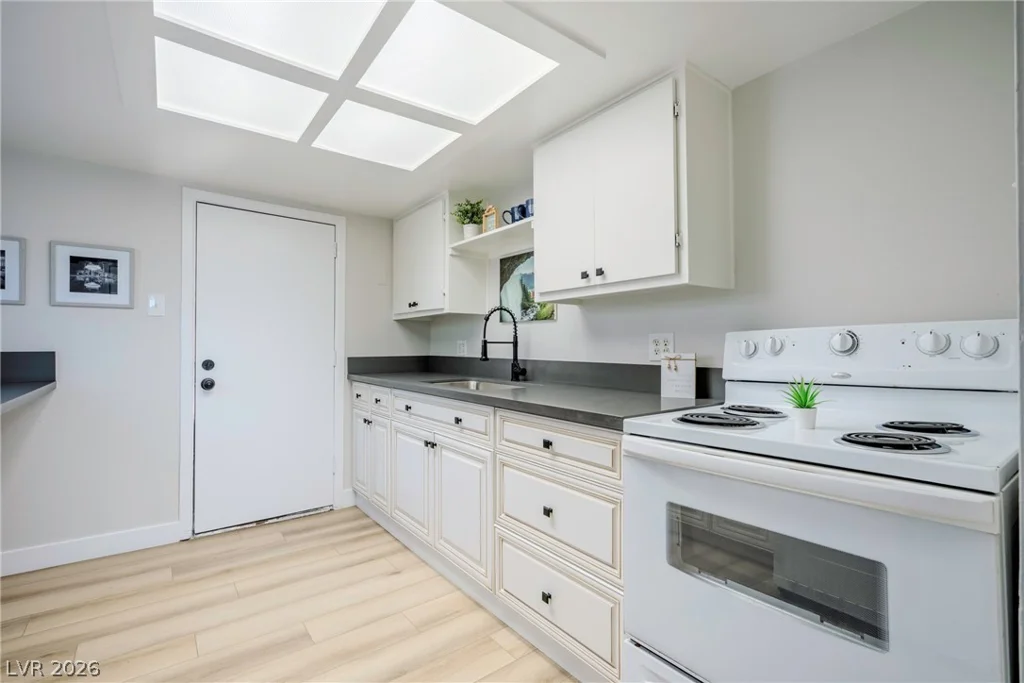 119 Manganese, Henderson, NV 89015