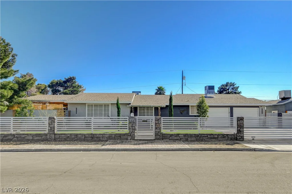 4915 Nevada, Las Vegas, NV 89104