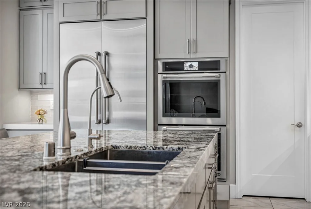 6675 DESERT CRIMSON, Las Vegas, NV 89148