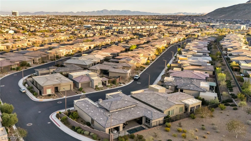 6675 DESERT CRIMSON, Las Vegas, NV 89148