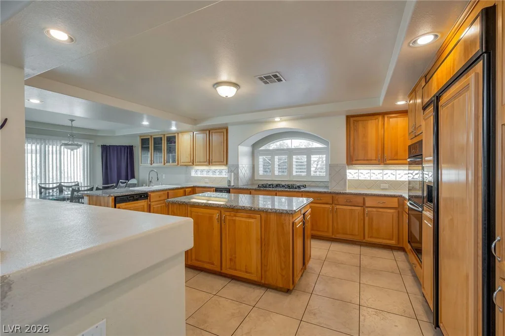 7685 Golden Lantern, Las Vegas, NV 89139