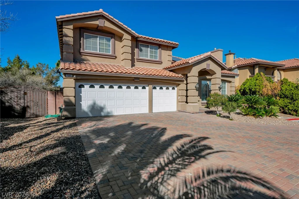 7685 Golden Lantern, Las Vegas, NV 89139