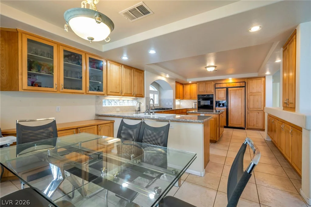 7685 Golden Lantern, Las Vegas, NV 89139