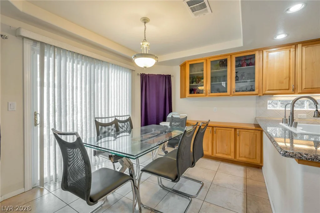7685 Golden Lantern, Las Vegas, NV 89139