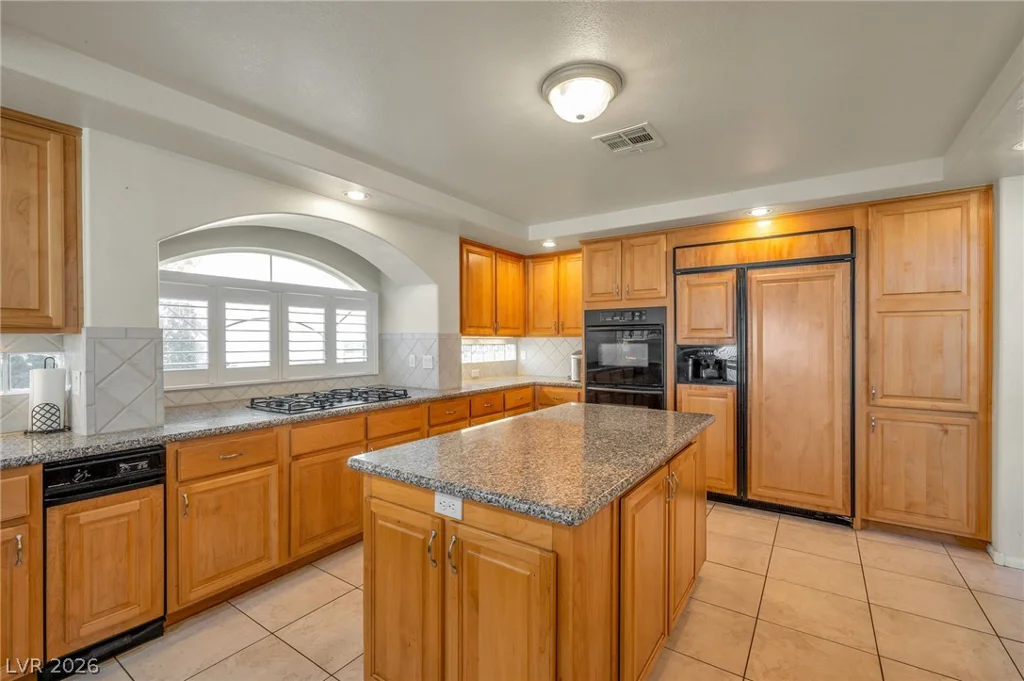 7685 Golden Lantern, Las Vegas, NV 89139