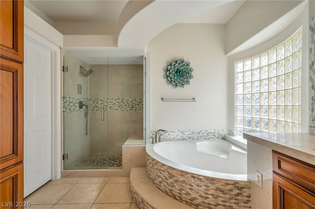 7685 Golden Lantern, Las Vegas, NV 89139