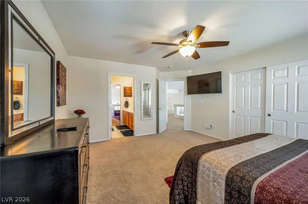 7685 Golden Lantern, Las Vegas, NV 89139