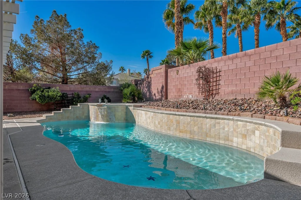 7685 Golden Lantern, Las Vegas, NV 89139