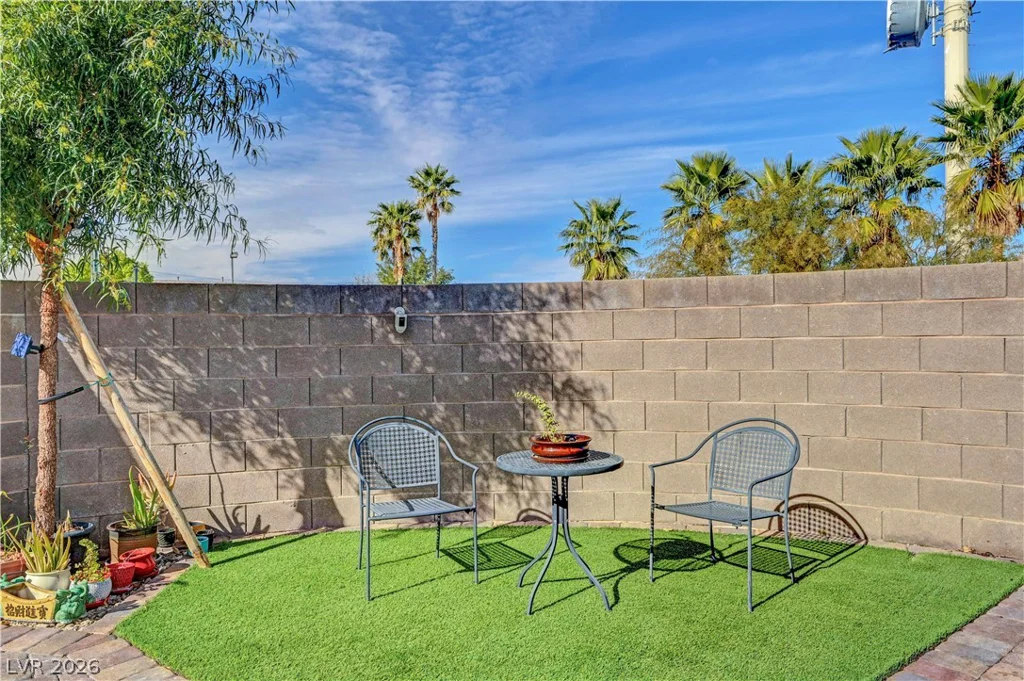 9165 Blue Poppy, Las Vegas, NV 89148