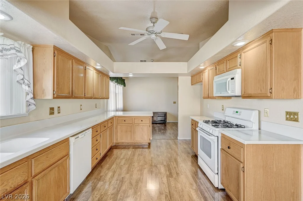 3439 Fox Bluff, North Las Vegas, NV 89032