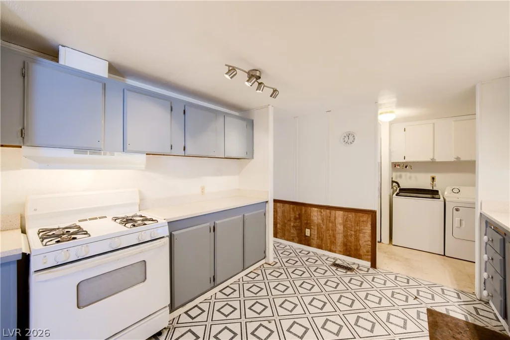 3132 Gavilan, Las Vegas, NV 89122