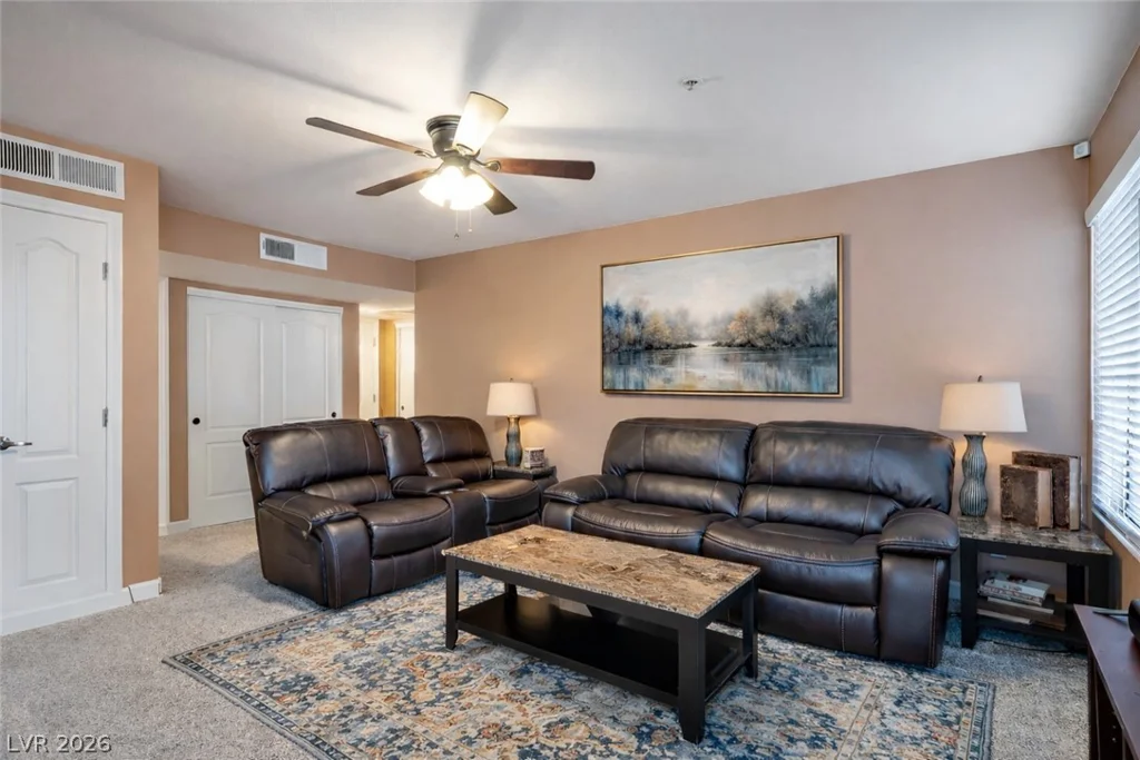 2111 Sealion, Las Vegas, NV 89128