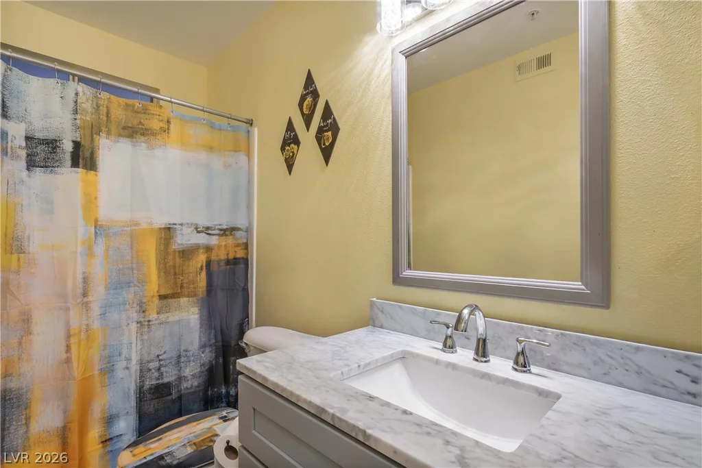 2111 Sealion, Las Vegas, NV 89128