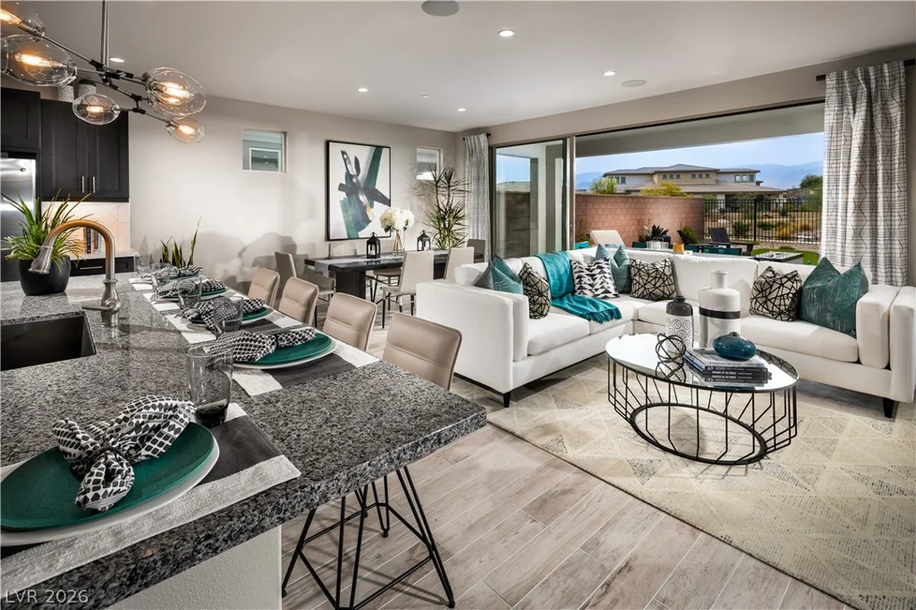 10231 Redwood Desert, Las Vegas, NV 89143