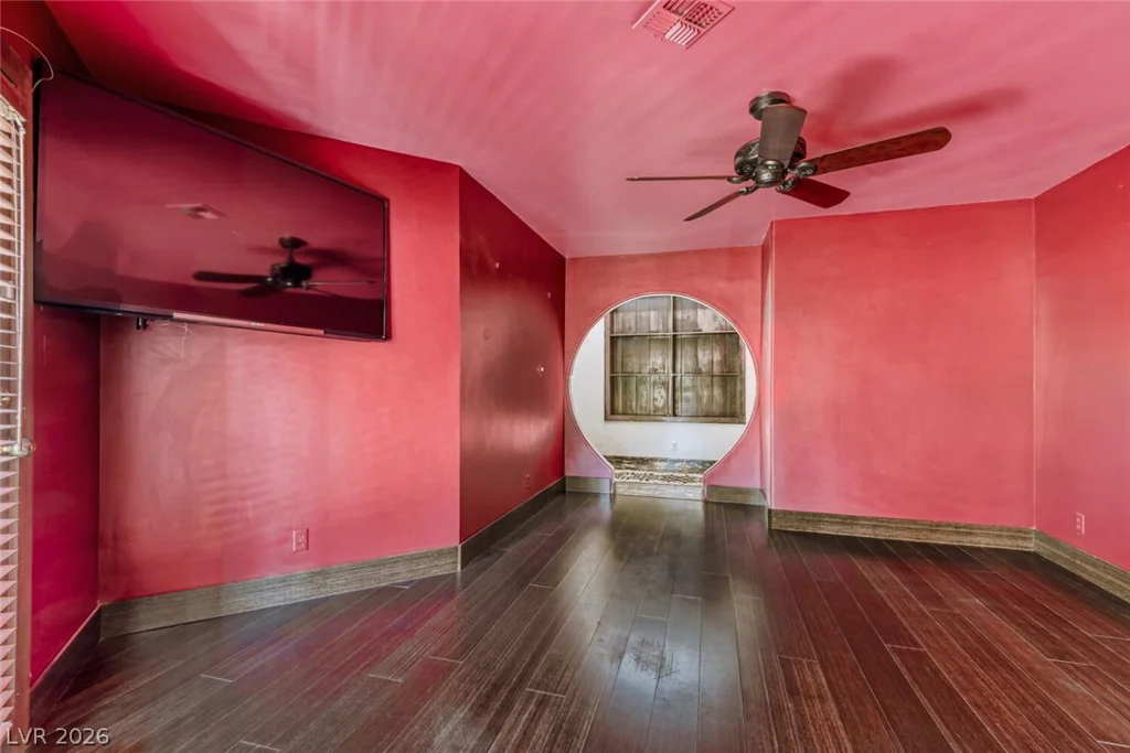 7296 Mission Hills, Las Vegas, NV 89113