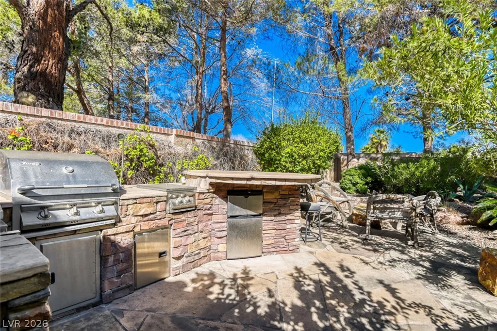 7296 Mission Hills, Las Vegas, NV 89113