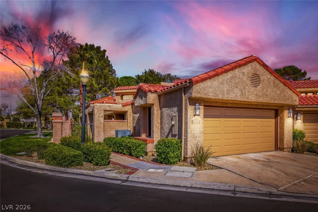 7296 Mission Hills, Las Vegas, NV 89113