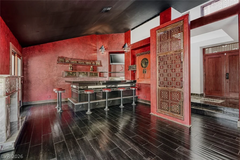 7296 Mission Hills, Las Vegas, NV 89113