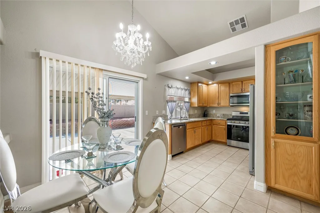 1549 Silver Glen, Las Vegas, NV 89123