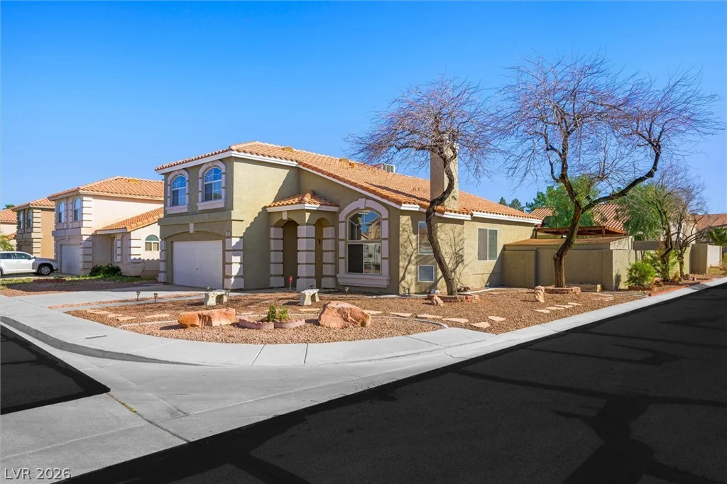 1549 Silver Glen, Las Vegas, NV 89123