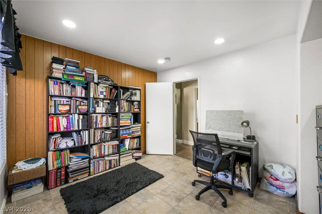 1549 Silver Glen, Las Vegas, NV 89123