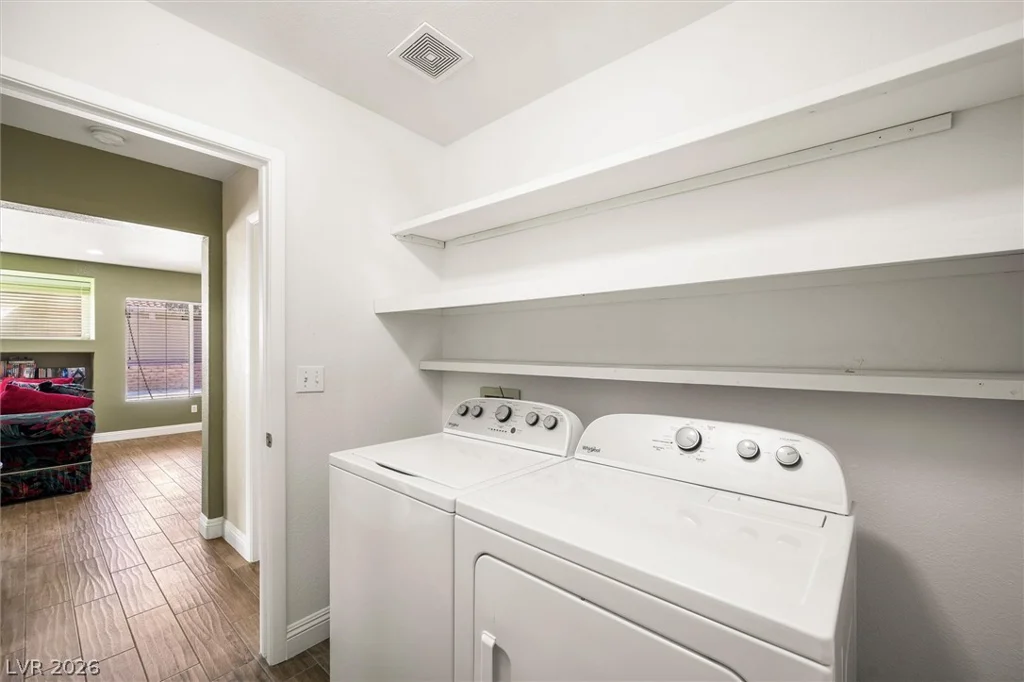 1549 Silver Glen, Las Vegas, NV 89123
