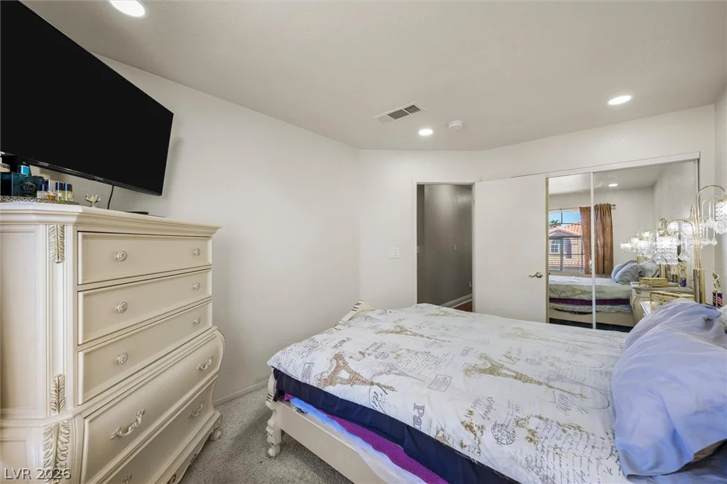 1549 Silver Glen, Las Vegas, NV 89123