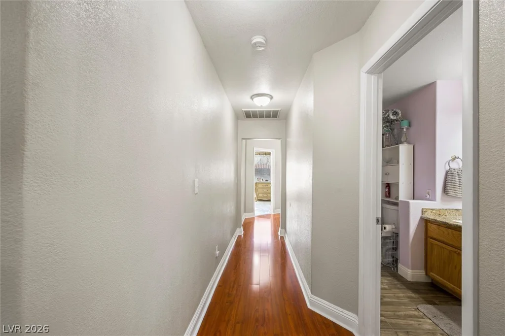 1549 Silver Glen, Las Vegas, NV 89123