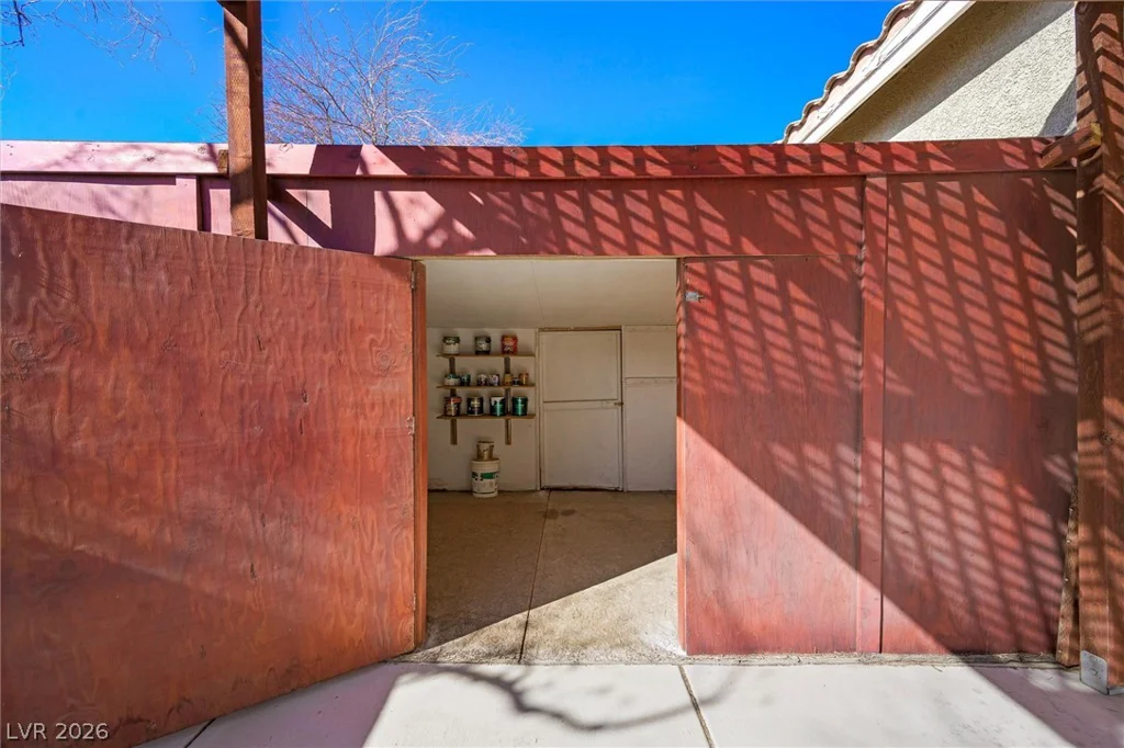 1549 Silver Glen, Las Vegas, NV 89123