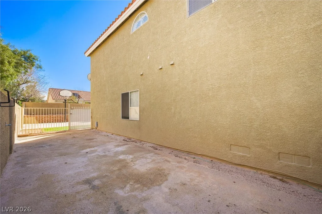 1549 Silver Glen, Las Vegas, NV 89123