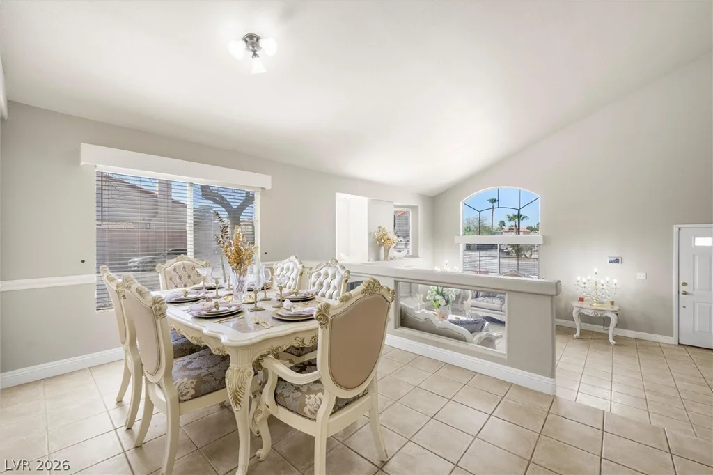 1549 Silver Glen, Las Vegas, NV 89123