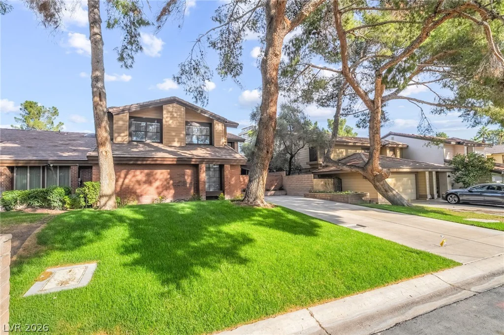 968 Pinehurst, Las Vegas, NV 89109