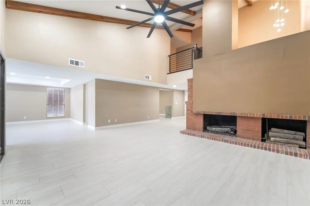968 Pinehurst, Las Vegas, NV 89109