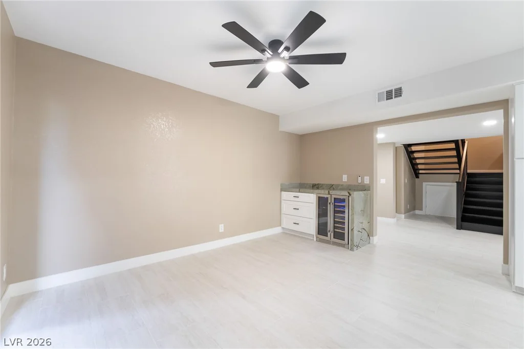968 Pinehurst, Las Vegas, NV 89109