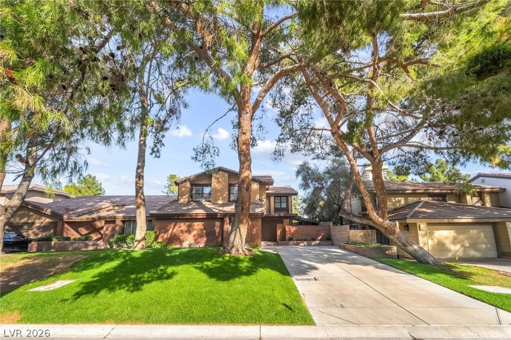968 Pinehurst, Las Vegas, NV 89109