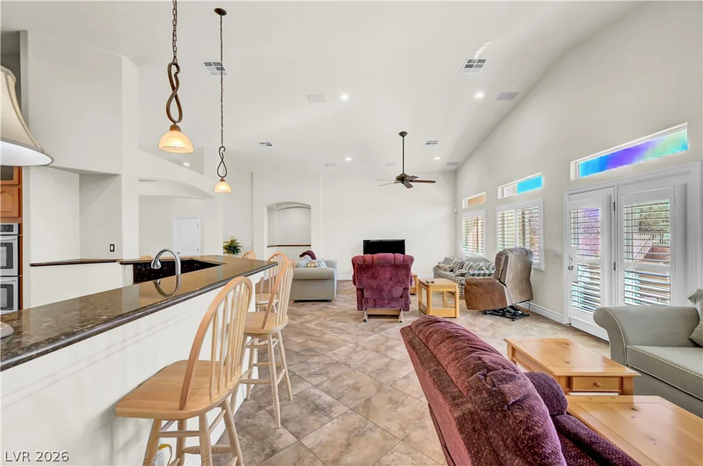 8215 Southern Comfort, Las Vegas, NV 89131