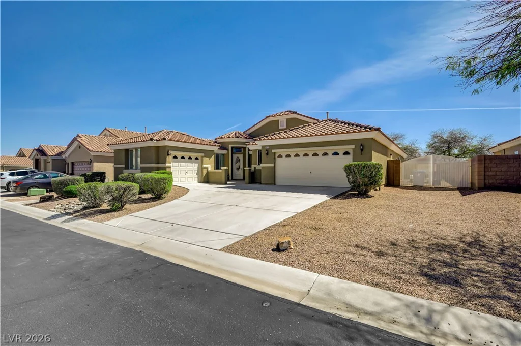 8215 Southern Comfort, Las Vegas, NV 89131