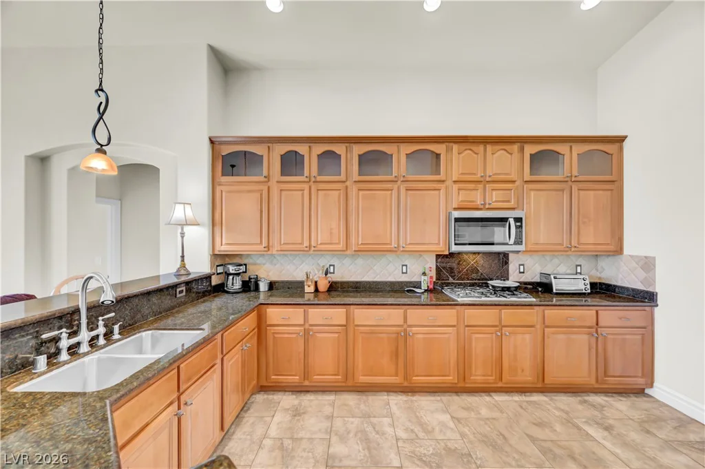 8215 Southern Comfort, Las Vegas, NV 89131