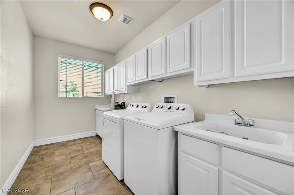 8215 Southern Comfort, Las Vegas, NV 89131