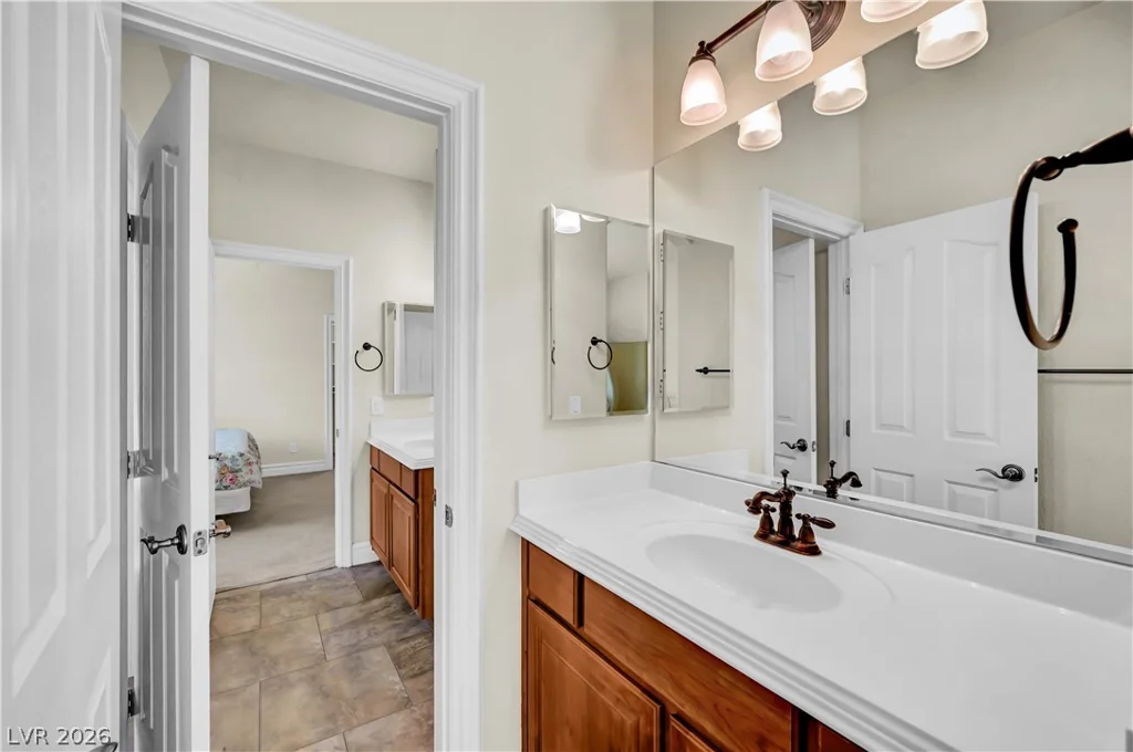 8215 Southern Comfort, Las Vegas, NV 89131