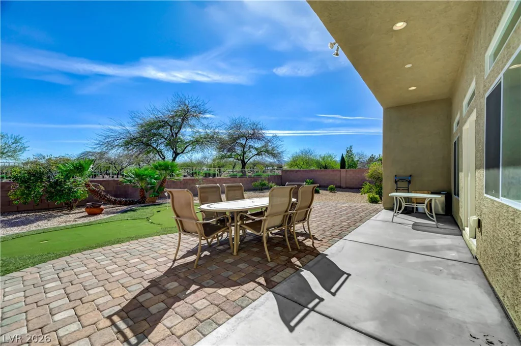 8215 Southern Comfort, Las Vegas, NV 89131