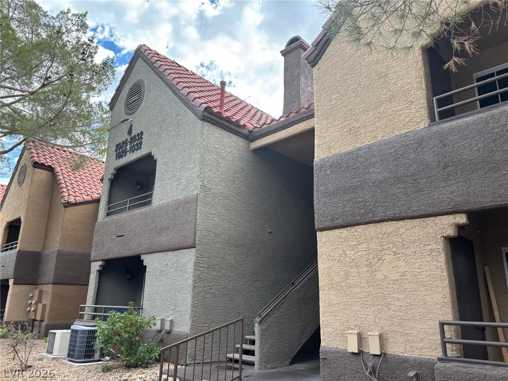 2200 Fort Apache, Las Vegas, NV 89117